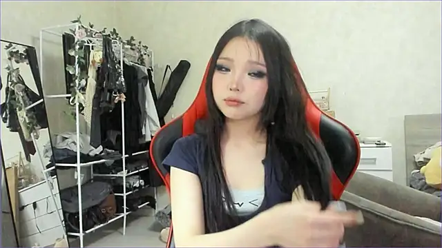 wastforu's Live XXX Chat