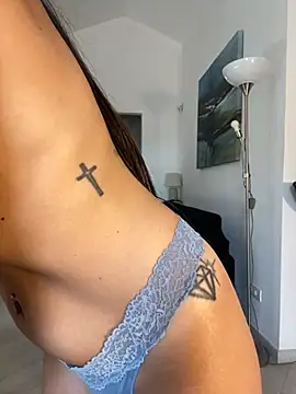 JolieBee Webcam show