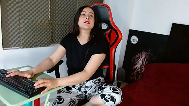 Noamartin_ Live XXX-chat