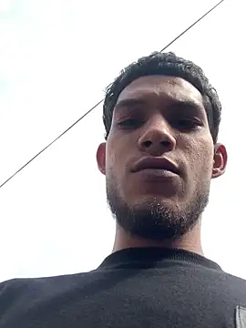 tanned_boy Webcamshow