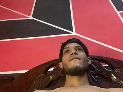 tanned_boy Webcamshow