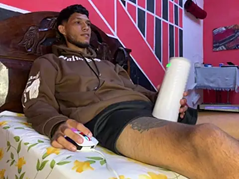 Show webcam de tanned_boy