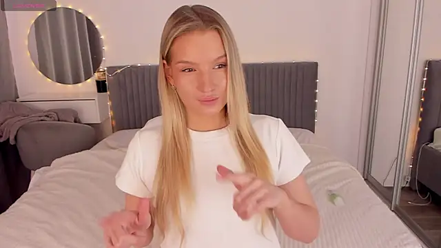 CassieRayssのライブXXXチャット