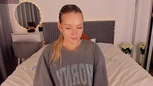 CassieRayss' Live XXX Chat