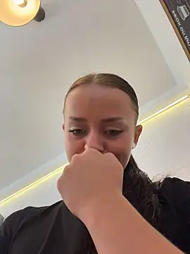 AngelinaTeller Webcam Show