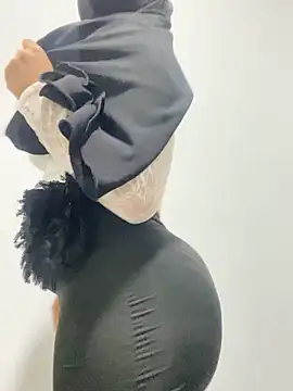 Hijabi_HotGirls Adlı Modelin Web Kamerası Şovu