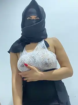 Hijabi_HotGirls Adlı Modelin Web Kamerası Şovu