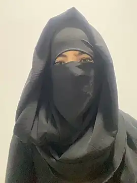 Hijabi_HotGirls Adlı Modelin Web Kamerası Şovu