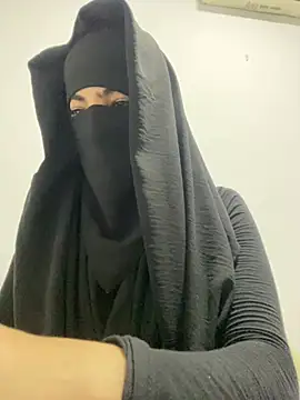 Hijabi_HotGirls Adlı Modelin Web Kamerası Şovu
