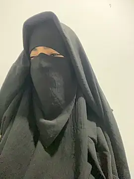 Hijabi_HotGirls Adlı Modelin Web Kamerası Şovu