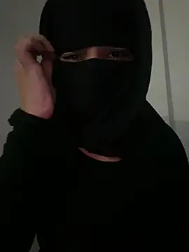 Hijabi_HotGirls Adlı Modelin Canlı Sohbet Odası