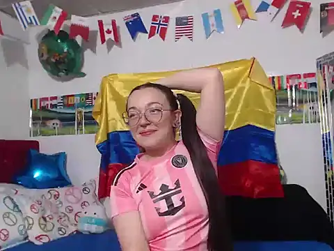 Angela_18honey Adlı Modelin Canlı XXX Sohbeti