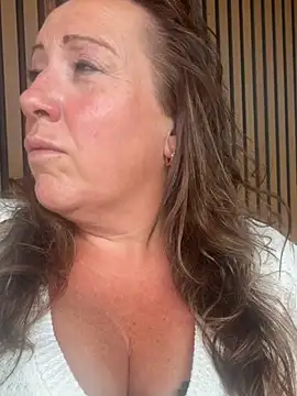 xsexycurvymilf Webcam Show