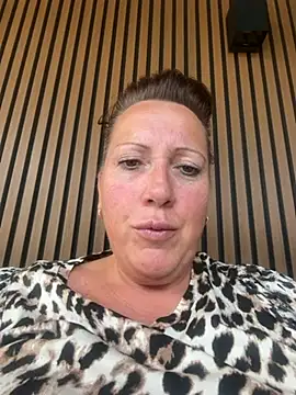 xsexycurvymilf 웹캠 쇼
