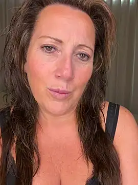 عرض كام xsexycurvymilf