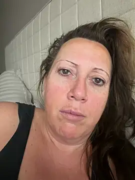 xsexycurvymilfのウェブカメラショー