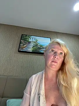 Živý XXX chat EmmaInLove23