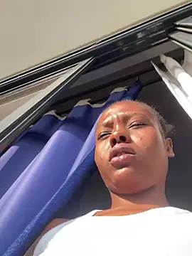 Chatroom XXX en direct de Sis27