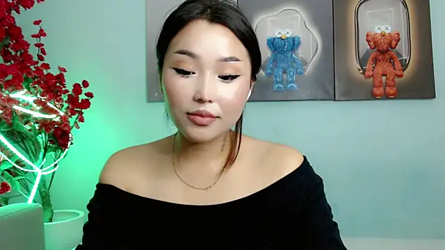 XXX chat uživo modela ichiben