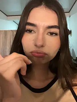 Coralinee_01 – live chatrum