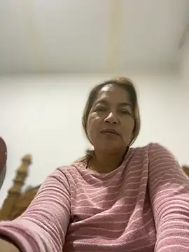 Jlo_69's Live XXX Chat