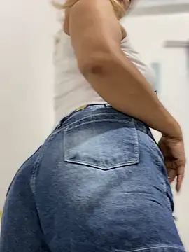 Jlo_69のライブXXXチャット