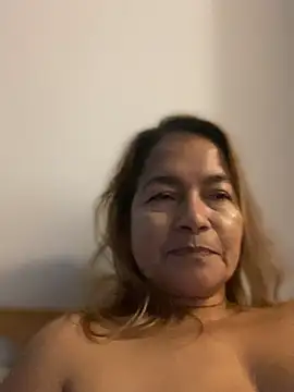 Jlo_69's Live XXX Chat