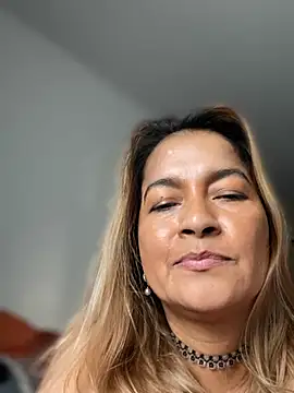 Jlo_69's Live XXX Chat
