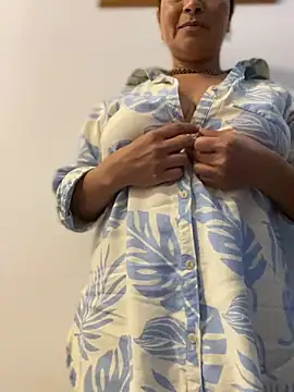 Jlo_69's Live XXX Chat