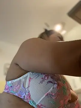 Jlo_69 Chat XXX in diretta