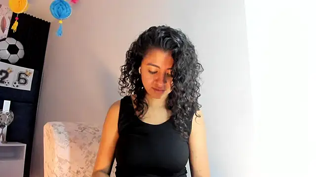 Amareto_ 라이브 XXX 채팅