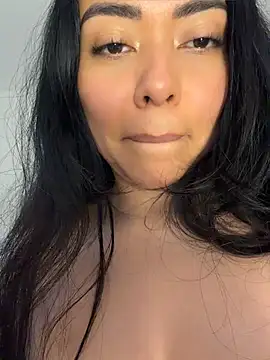 PetitLumiere Pertunjukan Webcam