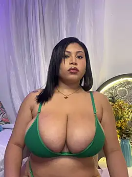 Czat XXX na żywo – Helleamazing