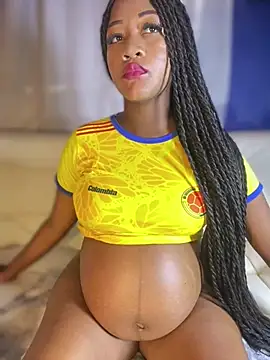 AleezaFrench Show in webcam