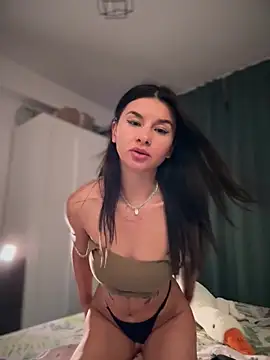 DramaQueen__ Adlı Modelin Canlı XXX Sohbeti