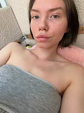 Lisaaa_Alisa's Live XXX Chat