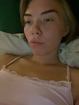 Lisaaa_AlisaのライブXXXチャット