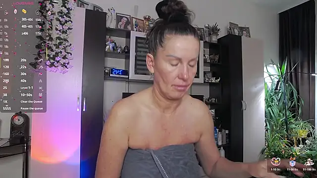 غرفة دردشة SheilaRyan المباشرة