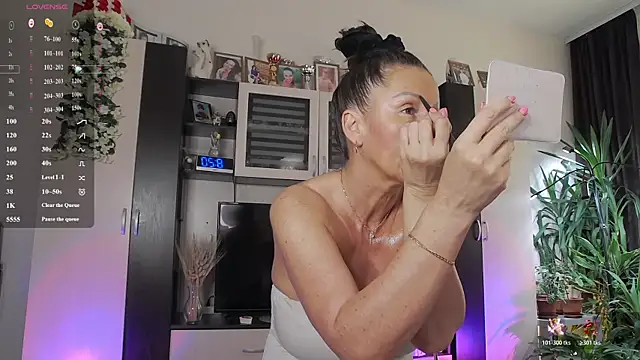 SheilaRyan's Webcam Show