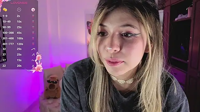 צ'אט XXX בשידור חי של NATAASHA___
