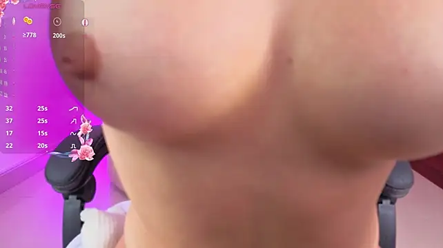 Show de NATAASHA___ na webcam