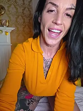 EmilyDiazofficial Webcam-Show
