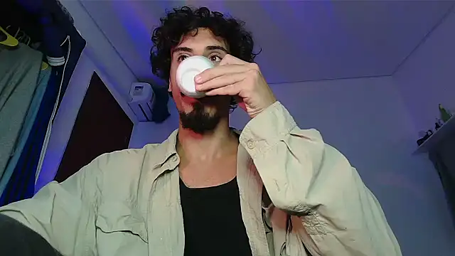 عرض كام milkoffe