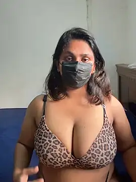 Bellyclubn Webbikameraesitys