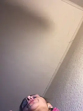 غرفة دردشة ChantalXOrchid المباشرة