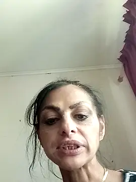 ChantalXOrchid Adlı Modelin Canlı XXX Sohbeti