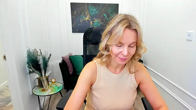 Sinty_Devis' Live XXX Chat