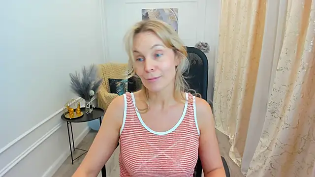 Chat XXX en directo de Sinty_Devis