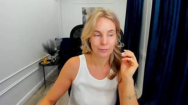 Czat XXX na żywo – Sinty_Devis