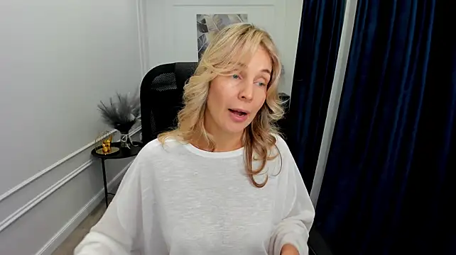 Sinty_Devis' Live XXX Chat
